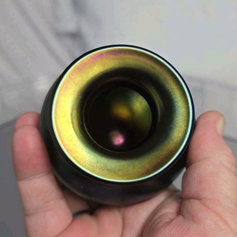 Stunning Iridescent Metallic Oil Spot Art Glass Vase Artist Signed Vintage 3" - Picture 6 of 16